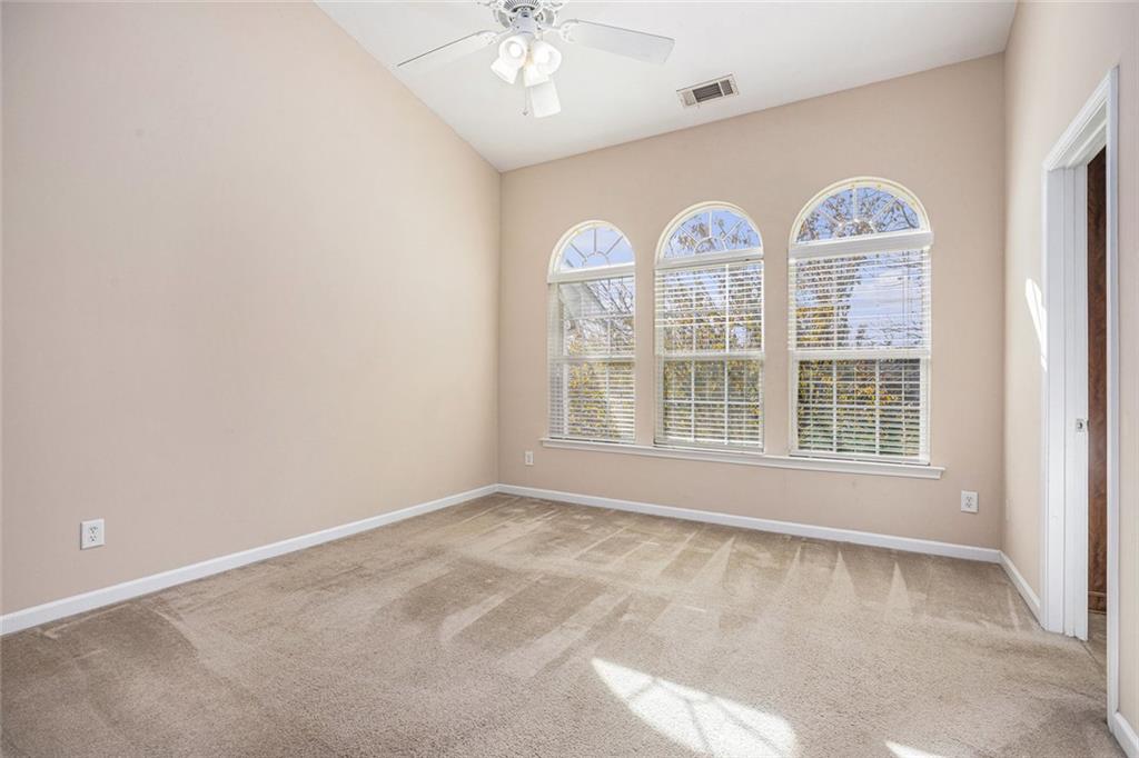 OLDE PEACHTREE TOWNHOMES - Residential