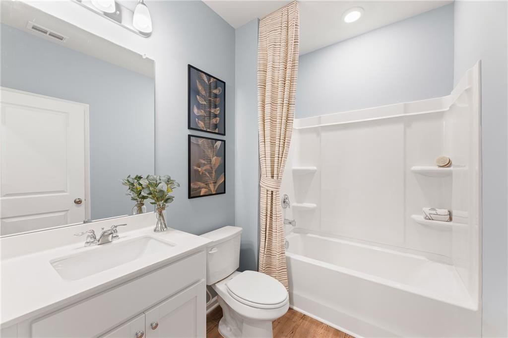 5290 Mulberry Creek Way