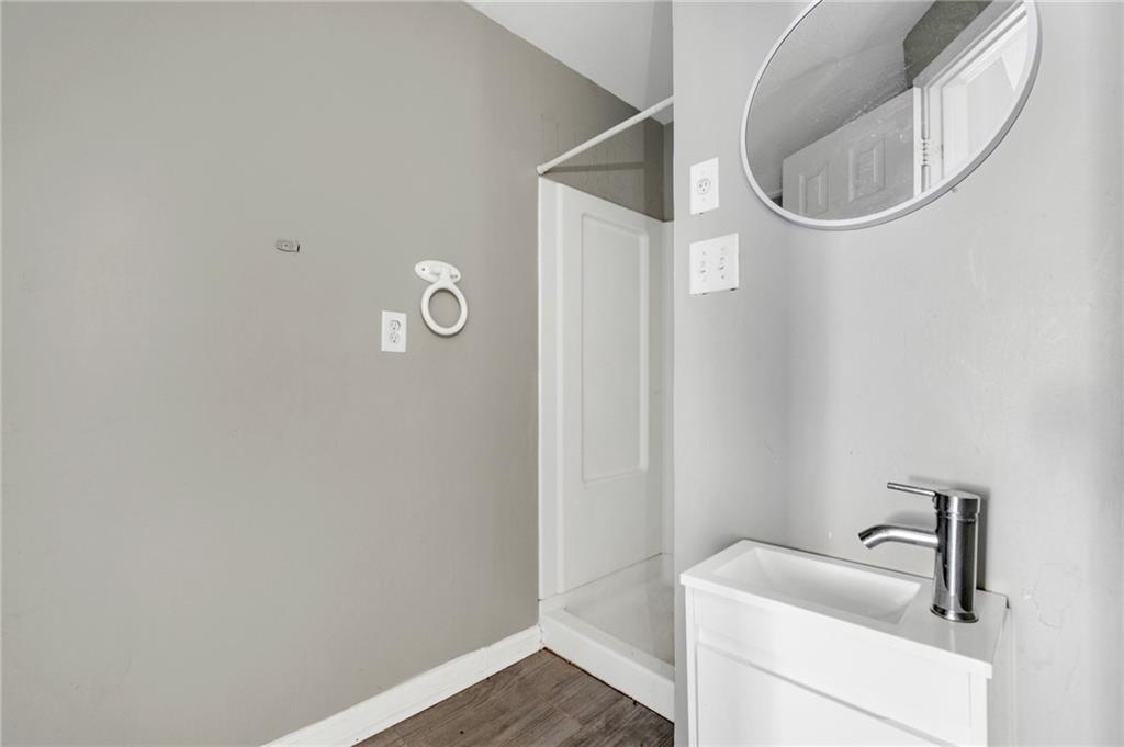 5840 Terremont Circle, Norcross, Georgia image 3
