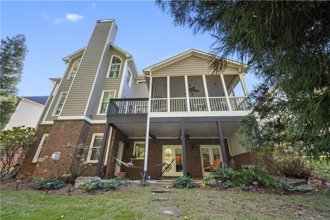 A home in Dacula