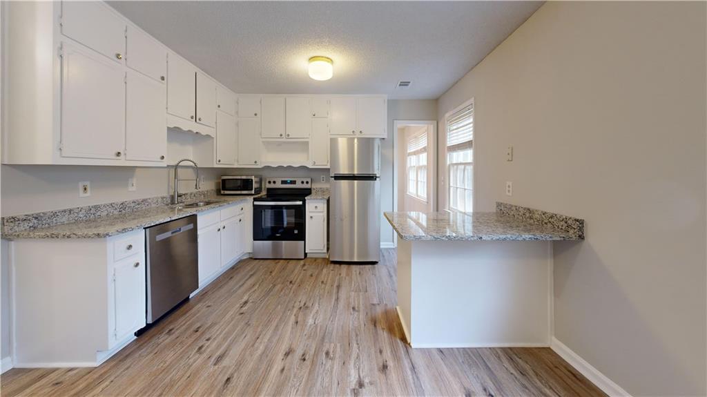 460 Oakland Ridge Court