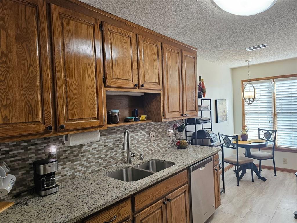 4409 Deborahs Court, Union City, Georgia image 8