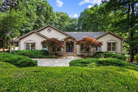 Homes For Sale - 8920 Huntcliff Trce Trce<br/> Atlanta, GA 30350