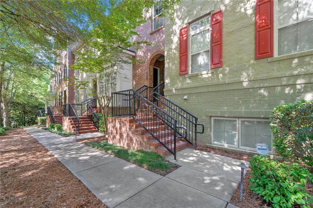 2766 Wander Lane