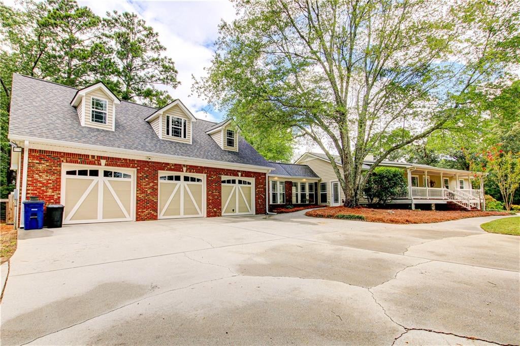 3861 Post Road