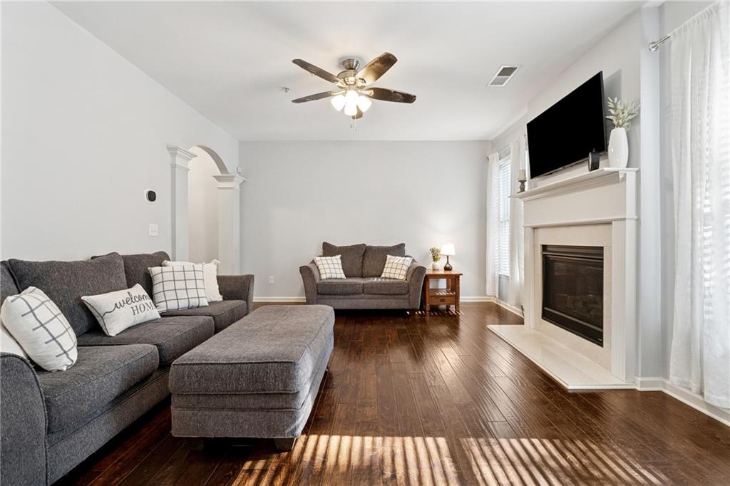 233 Oakview Drive