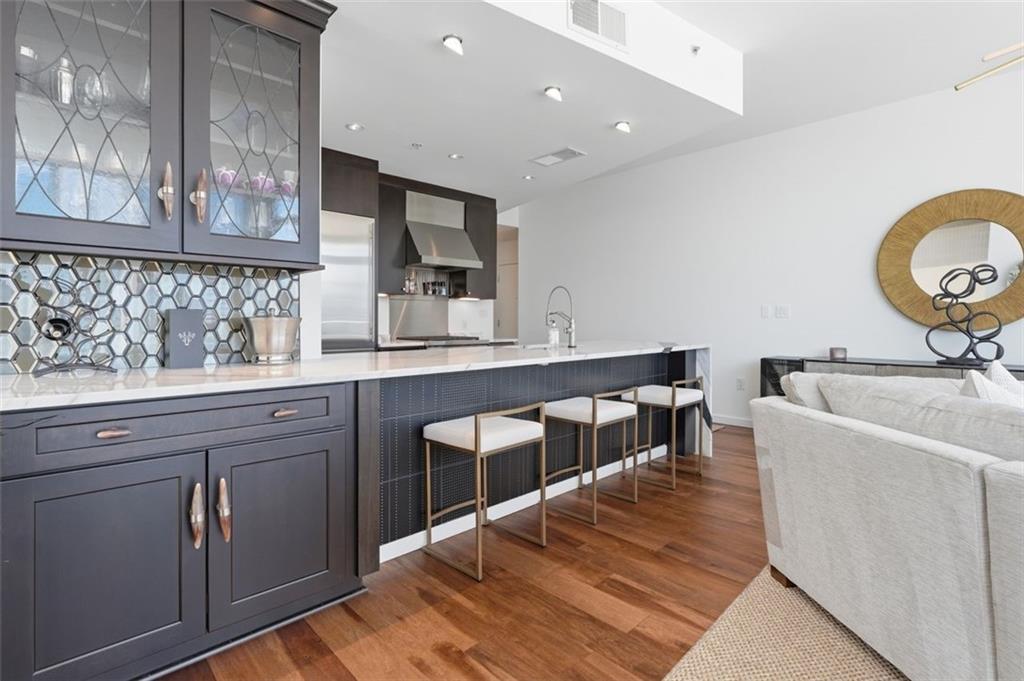 3325 Piedmont Road NE 1607