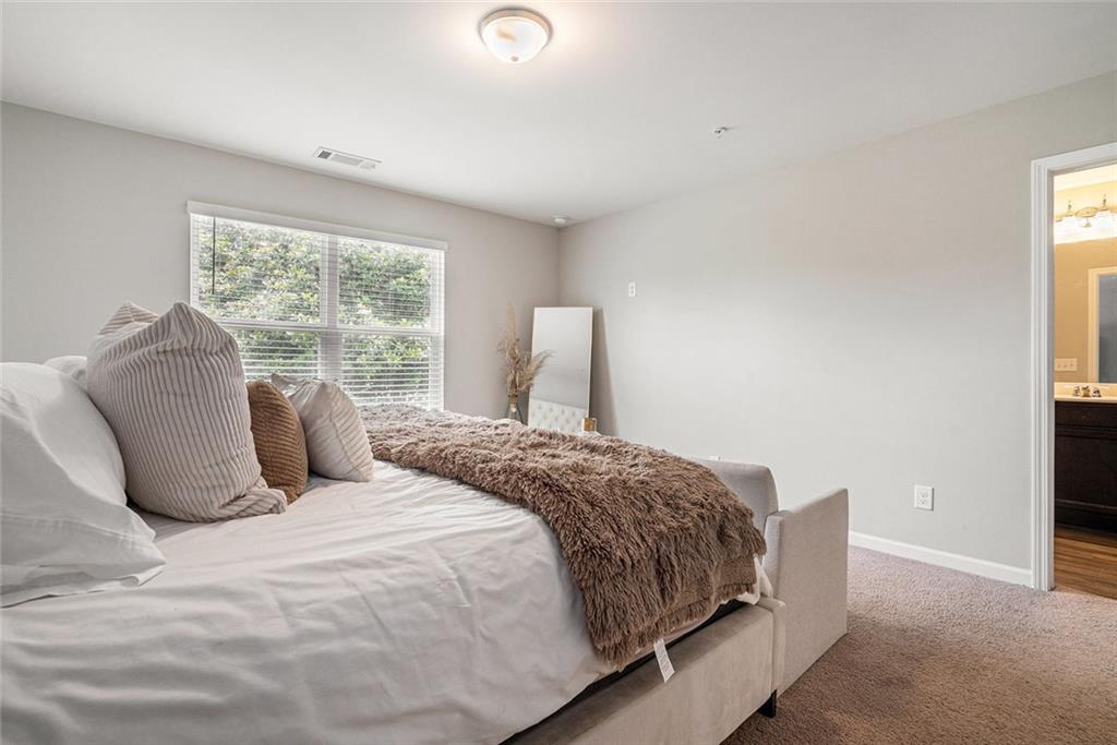 PARKSIDE @ TRAVERS CREEK - Residential