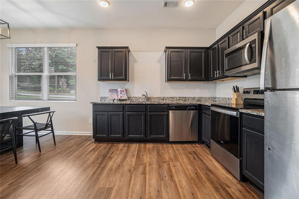 PARKSIDE @ TRAVERS CREEK - Residential