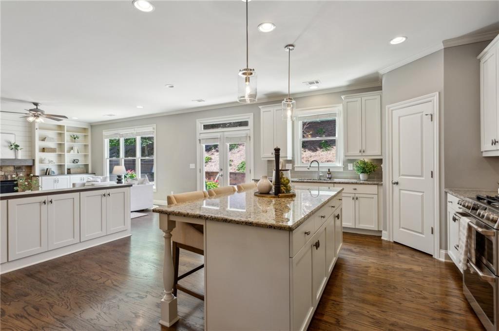 1749 Grand Oaks Drive, Woodstock, Georgia image 11