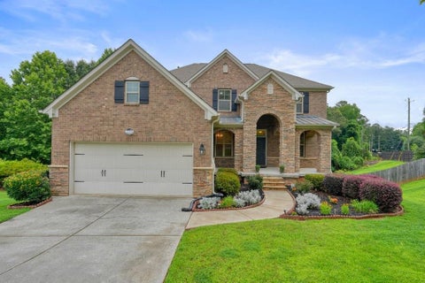 Photo of 1010 Chelsey Way, Roswell, GA 30075 (MLS # 7790031)