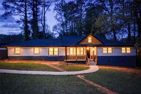 Homes For Sale - 1747 Glenhaven Circle<br/> Dekalb County, Decatur, GA 30035