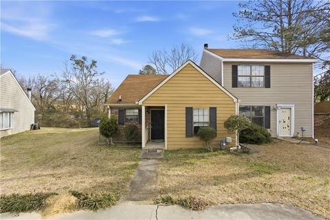 Townhouse For Sale - 8811 W Chase Drive<br/> Douglas County, Douglasville, GA 30134