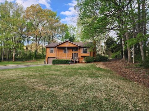 Homes For Sale - 3635 Glenbrook Drive<br/> Douglasville, GA 30135