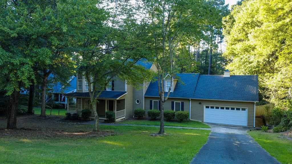 125 Picketts Lake Drive