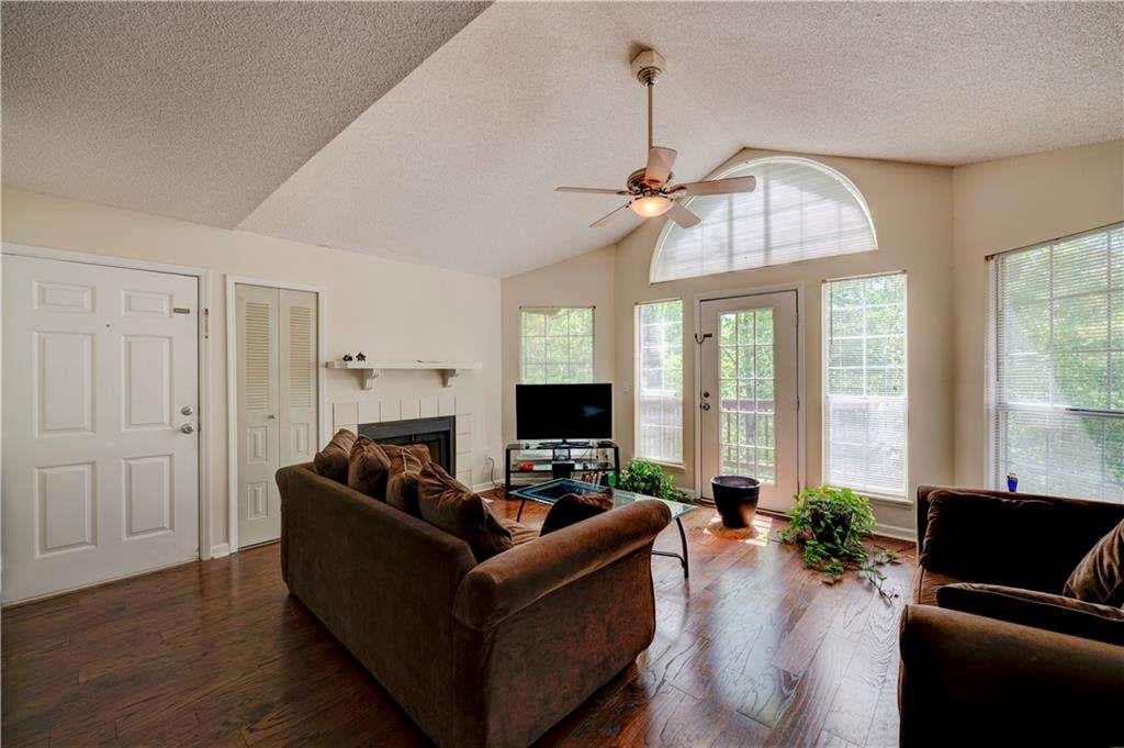 1315 Red Deer Way # 255