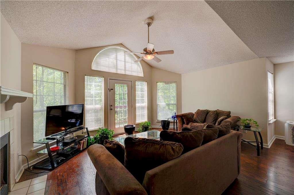 1315 Red Deer Way # 255