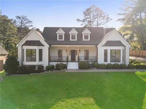 Homes For Sale - 403 Rockbridge Road<br/> Lilburn, GA 30047