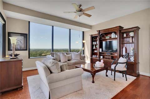 Condo For Sale - 2828 Peachtree Road #1901<br/> Fulton County, Atlanta, GA 30305