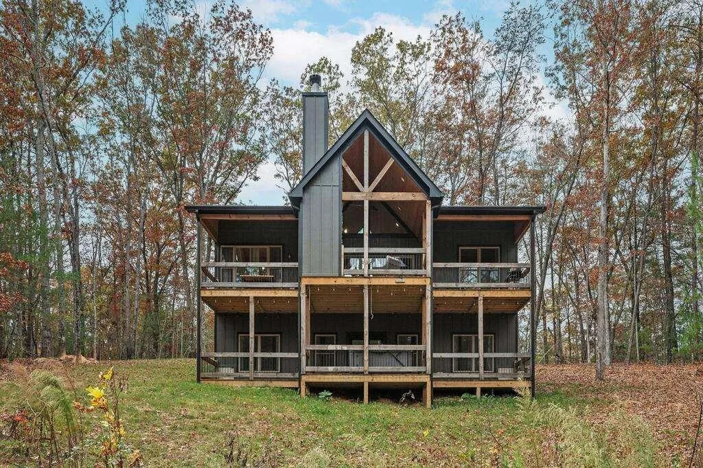 284 Lees Ride, Mccaysville, GA, 30555