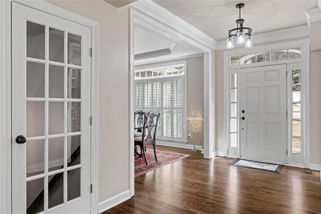 658 VININGS ESTATES Drive SE