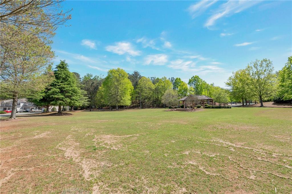 310 Oak Leaf Place, Acworth, Georgia image 7