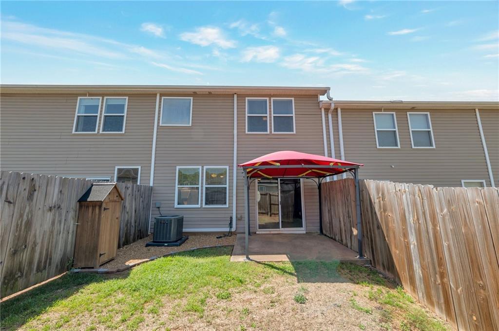 310 Oak Leaf Place, Acworth, Georgia image 22
