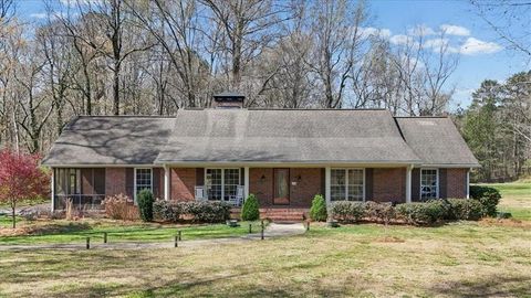 Homes For Sale - 428 Horseshoe Circle<br/> Rockmart, GA 30153