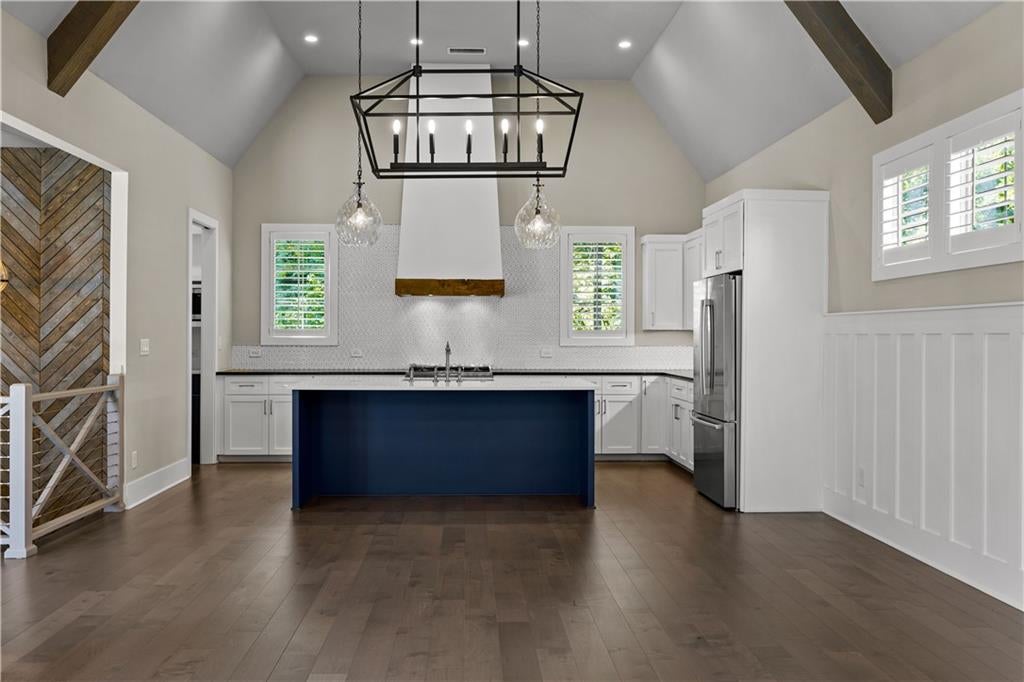 195 Arbor Garden Circle