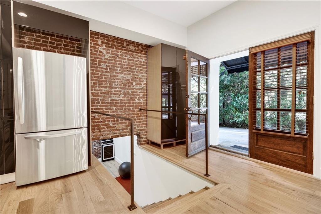 65 Peachtree Memorial Drive NW 5