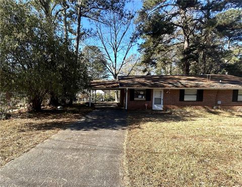 Homes For Sale - 2181 Delowe Drive<br/> East Point, GA 30344