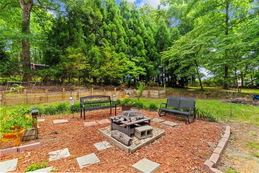 108 N Side Drive, Calhoun, Georgia image 5
