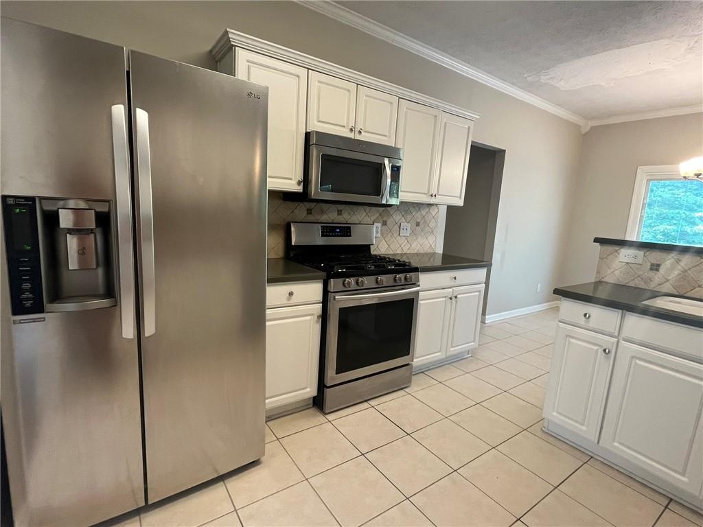 Lauren Hall - Residential Lease