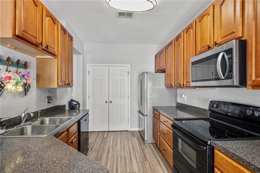 1832 Willow Branch Lane #H, Kennesaw, Georgia image 14