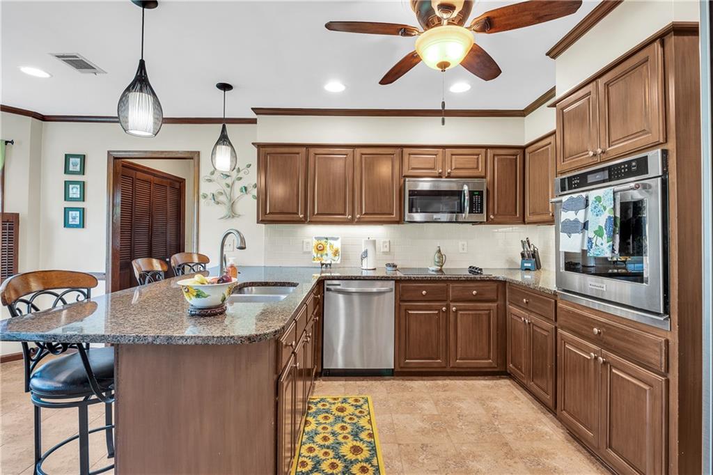 4702 Sequoia Drive, Lilburn, Georgia image 15