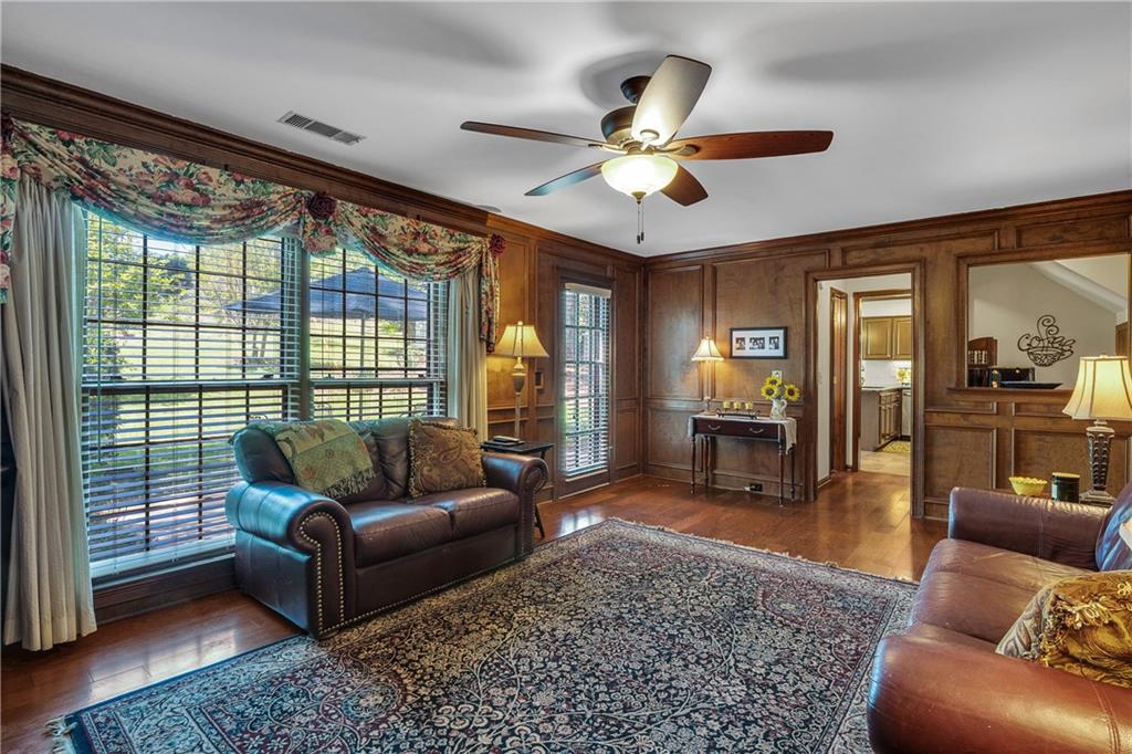 4702 Sequoia Drive, Lilburn, Georgia image 11