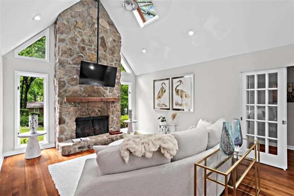413 Sassafras Road