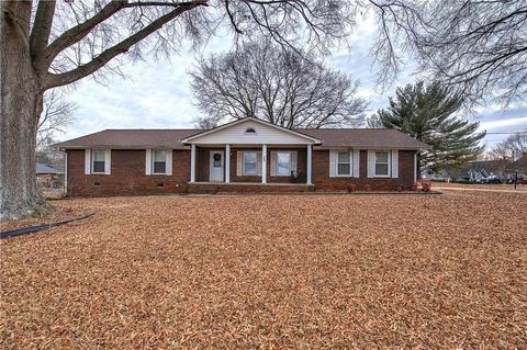 A home in Cartersville