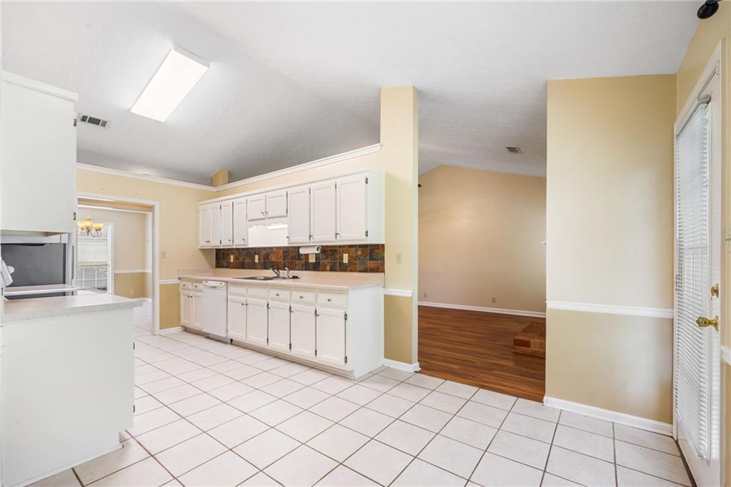467 Ravinia Way, Lawrenceville, Georgia image 10