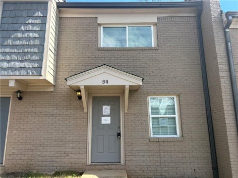 Townhouse For Sale - 2604 Campbellton Road #B4<br/> Atlanta, GA 30311