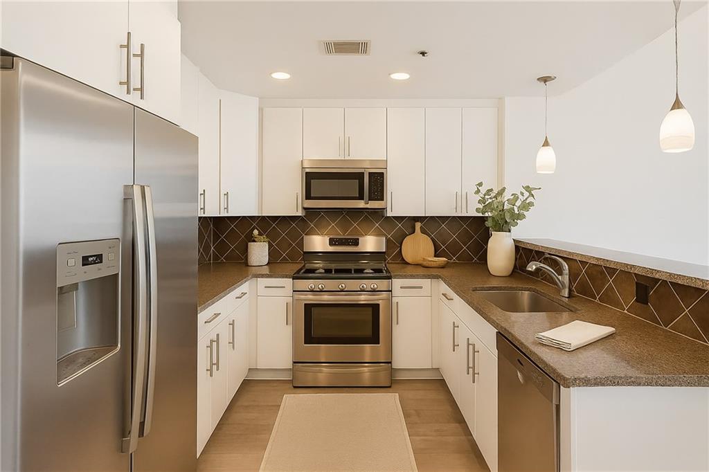 1080 Peachtree Street NE 1701