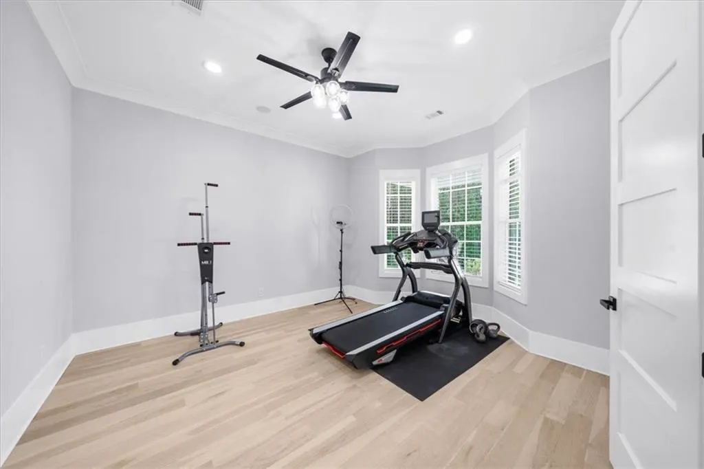 Loganville, Georgia 30052, United States, 5 Bedrooms Bedrooms, ,6 BathroomsBathrooms,Residential,Pending,132195