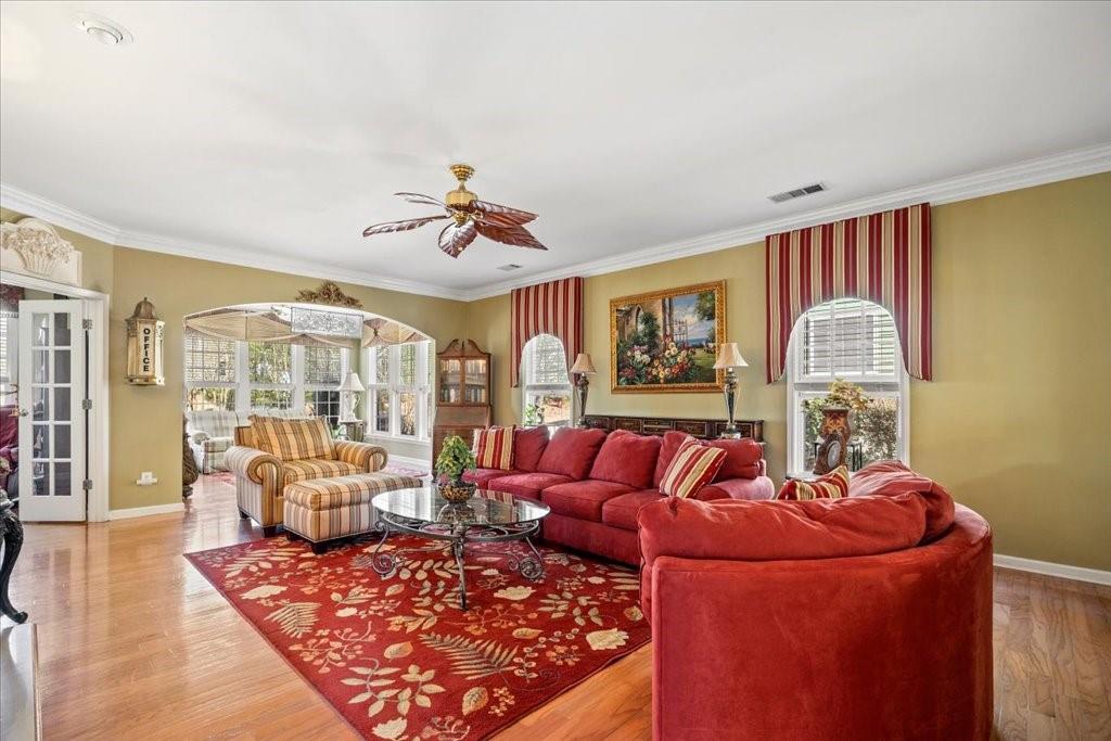 5015 Kings Common Way