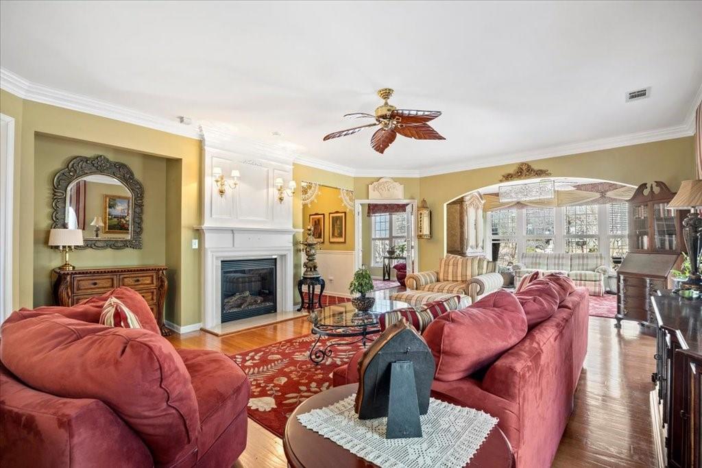 5015 Kings Common Way