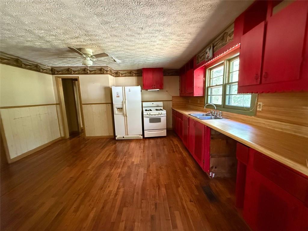 1272 Cave Springs Road
