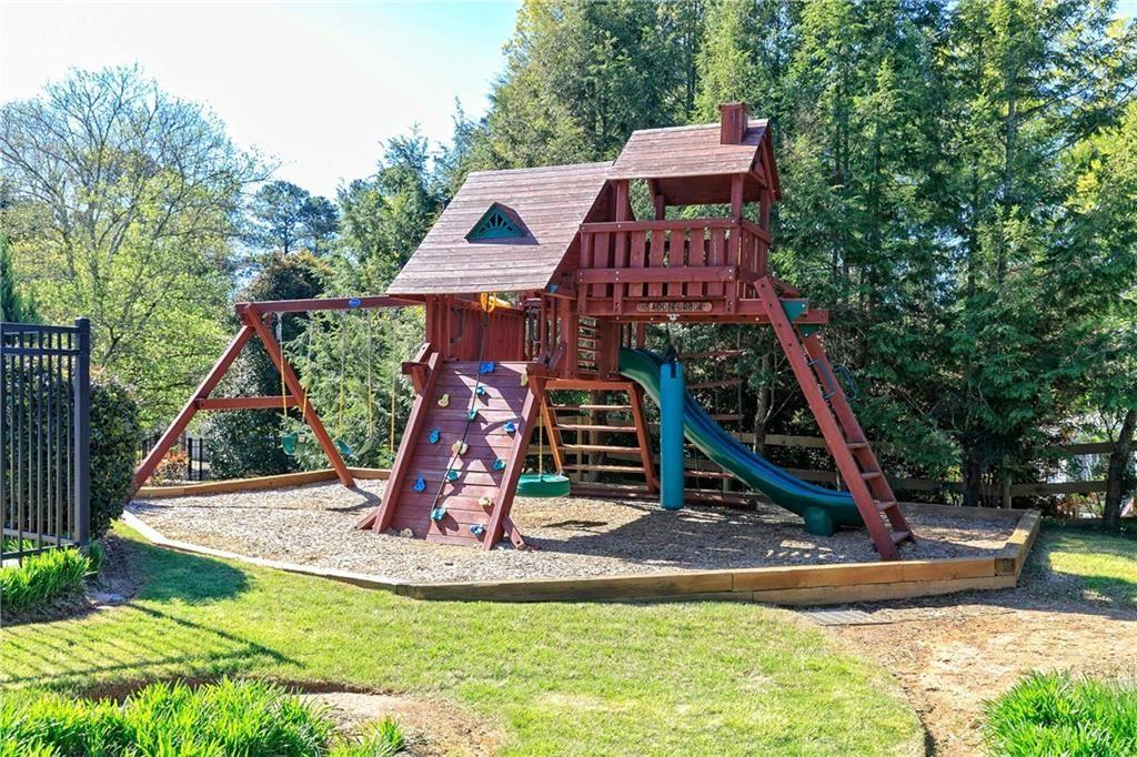 Saddle Brook - Residential