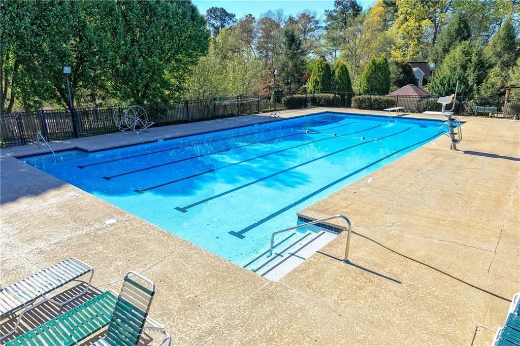 Saddle Brook - Residential