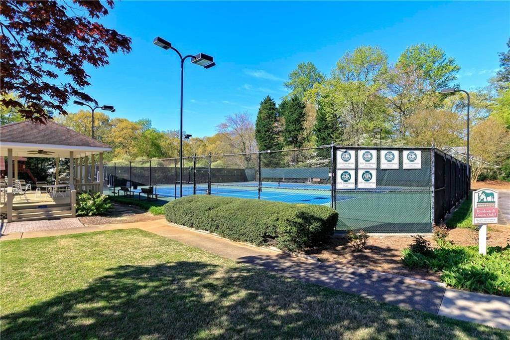 Saddle Brook - Residential