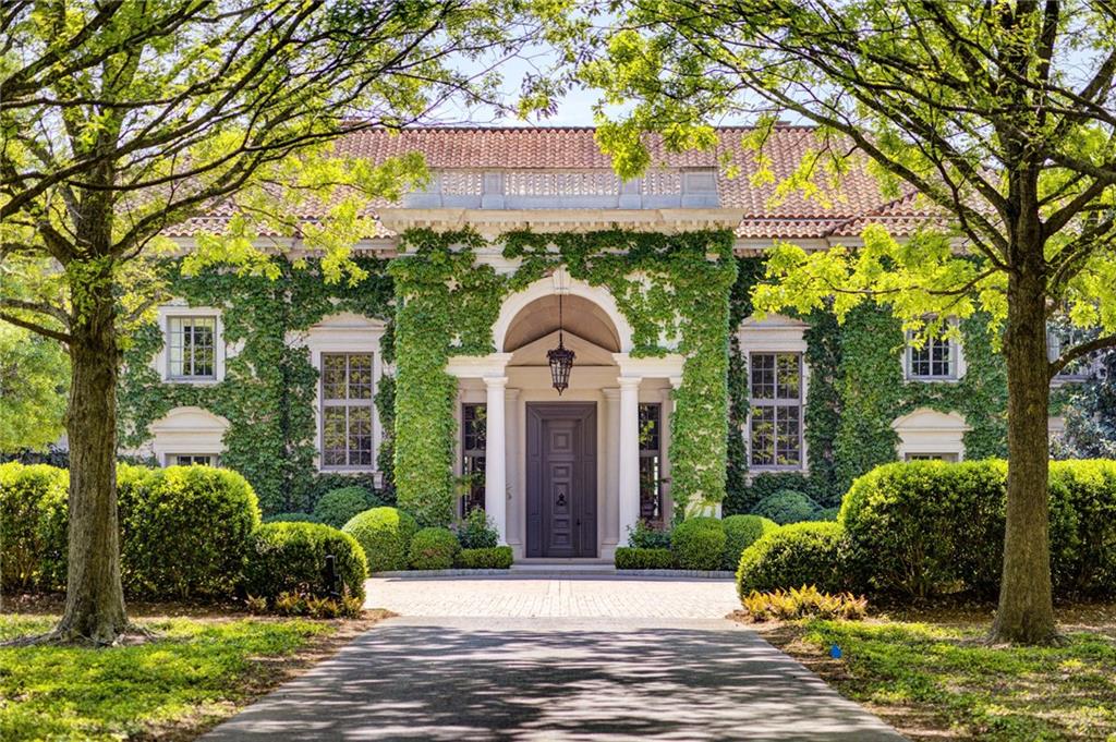 1405 Big Eddy Court