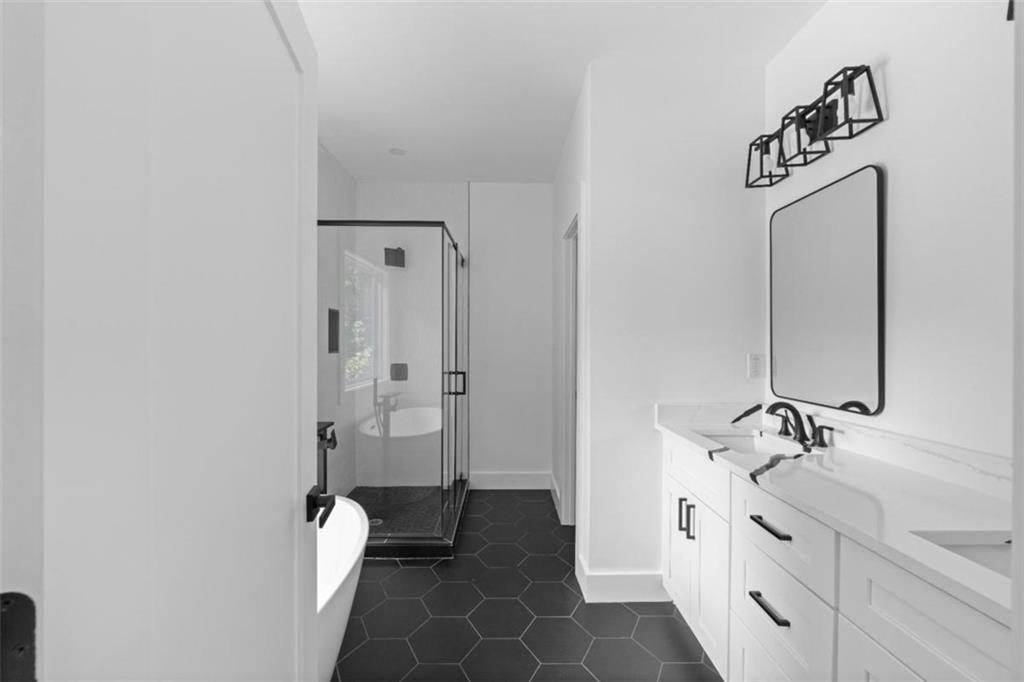 80 NW Burbank Drive, Atlanta, Georgia image 12